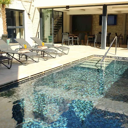 Ξενοδοχείο Ariel Alacati 3*