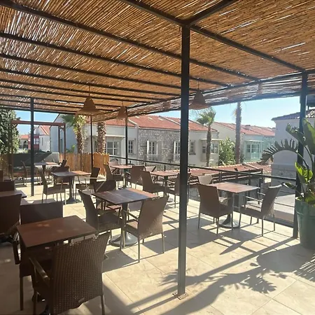 Hotel Ariel Alacati 3*